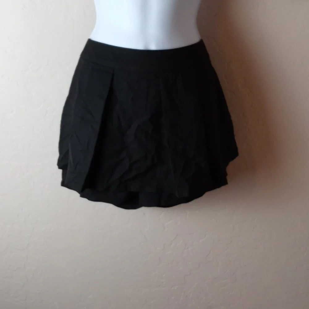 NWT Small Like Skorts